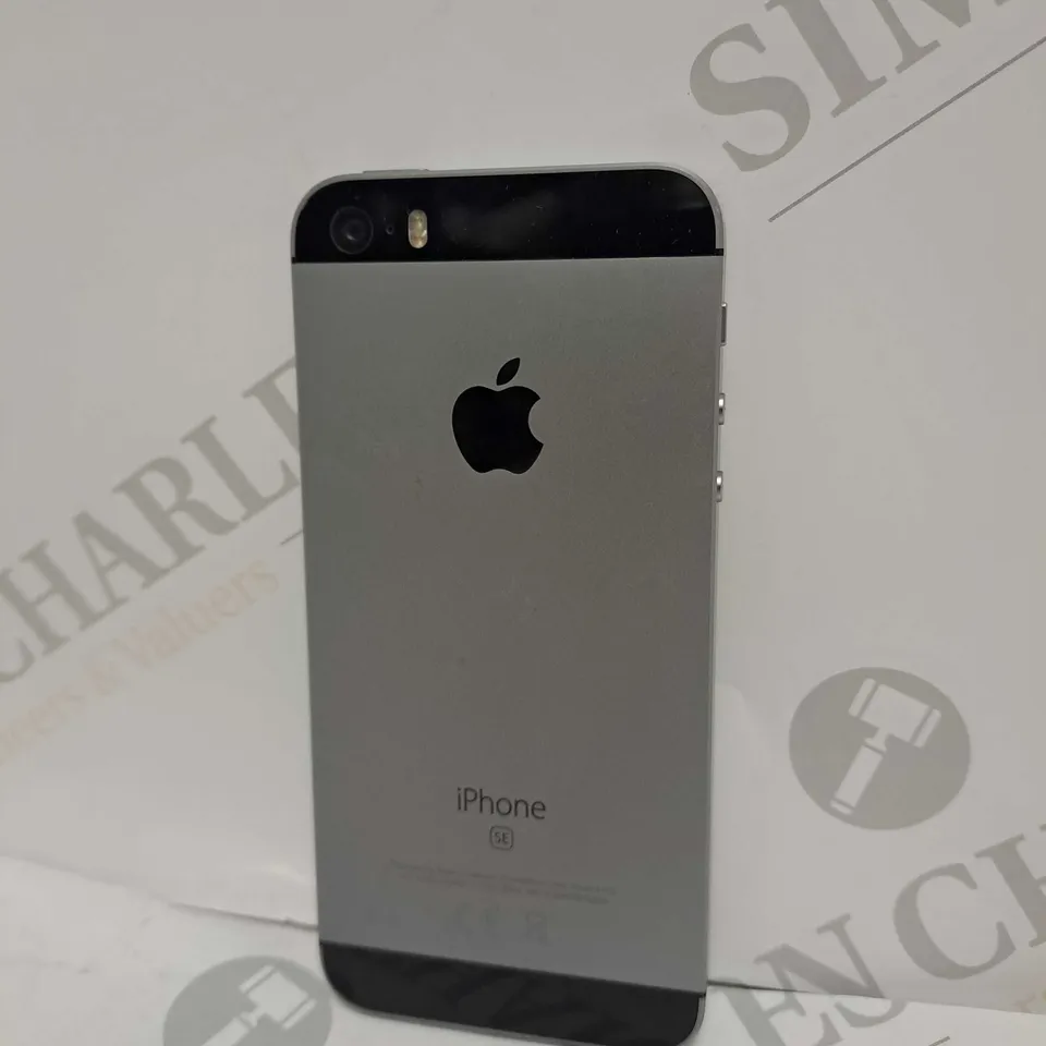 APPLE IPHONE SE SMARTPHONE 