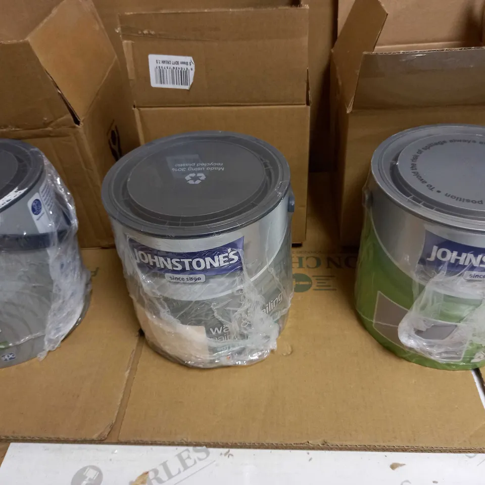 LOT OF APPROX 5 ASSORTED PACKAGED BOXED PAINTS TO INCLUDE: JOHNSTONES ANTI BAC PAINT, JOHNSTONES WASHABLE MATT, JOHNSTONES WALL & CEILING