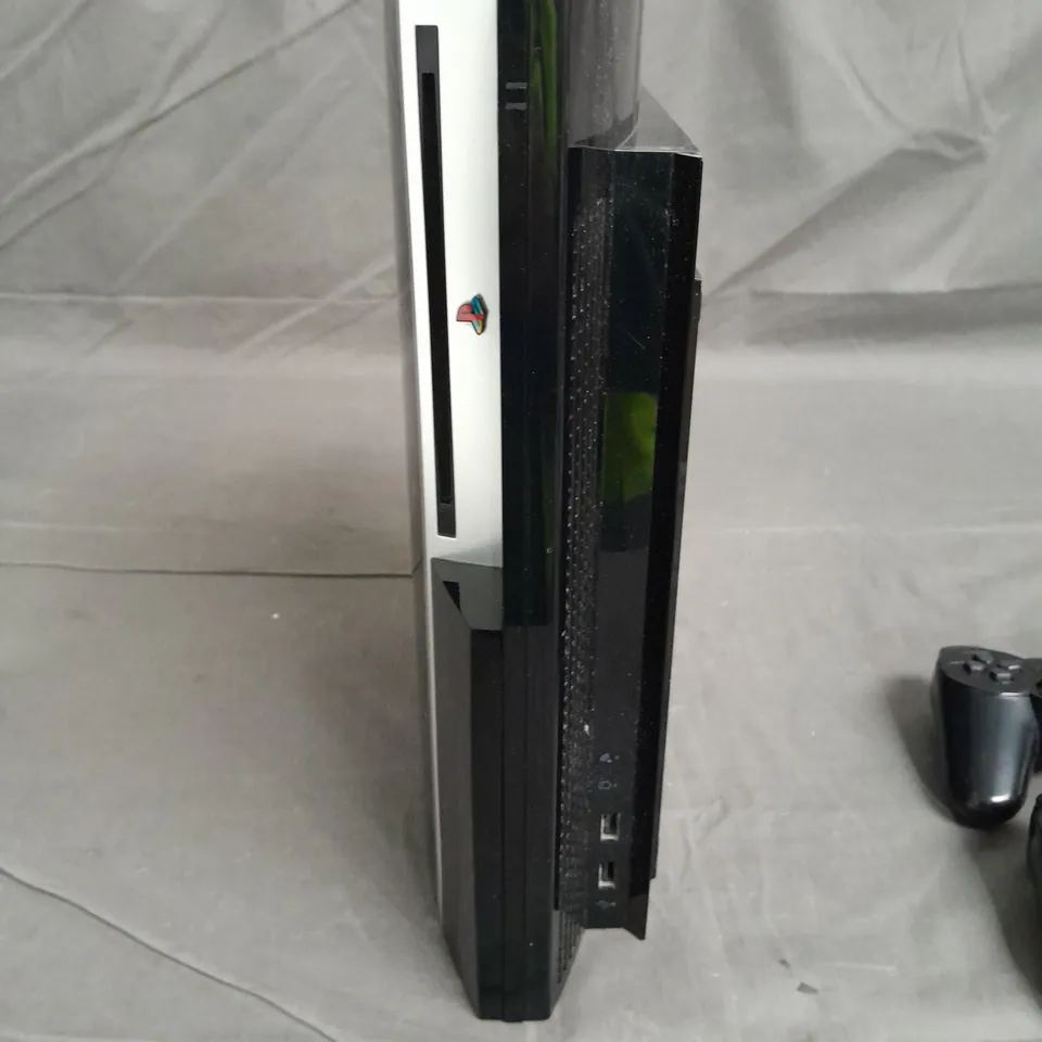 PLAYSTATION 3 GAME CONSOLE WITH 2 CONTROLLERS