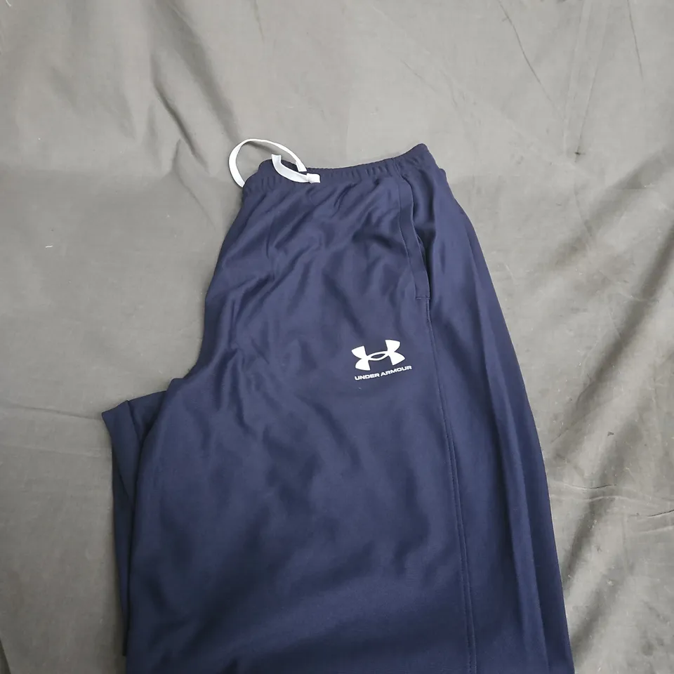 UNDER ARMOUR NAVY TRACKSUIT BOTTOMS - XL