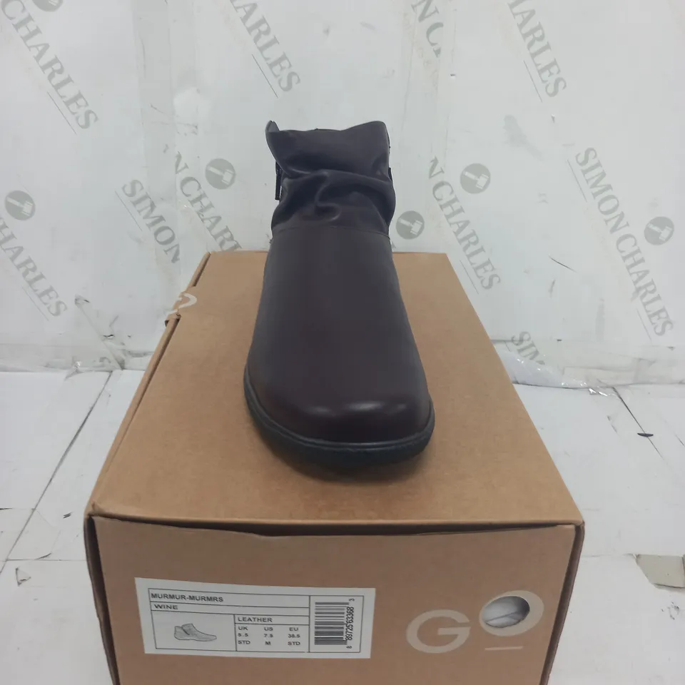 BOXED PAIR OF HOTTER MURMUR BOOTS SIZE 5.5