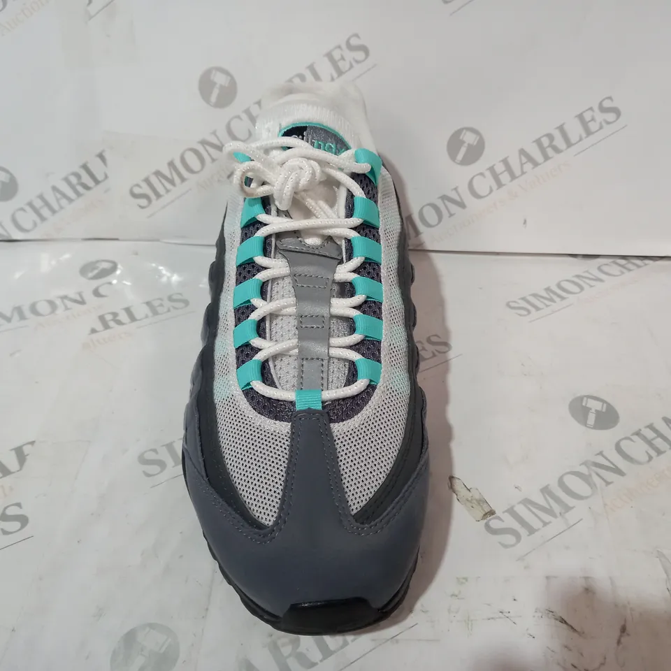 PAIR OF NIKE AIR MAX SHOES IN GREY/CYAN UK SIZE 9