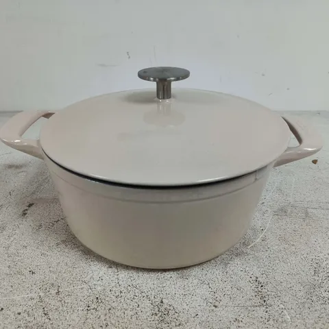 MADE IN ENAMELED CAST IRON ROUND DUTCH OVEN