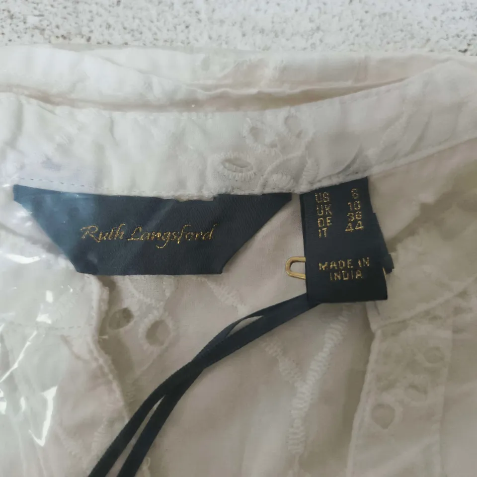 RALPH LAUREN WHITE BRODERIE BLOUSE – UK 10 (US 6)