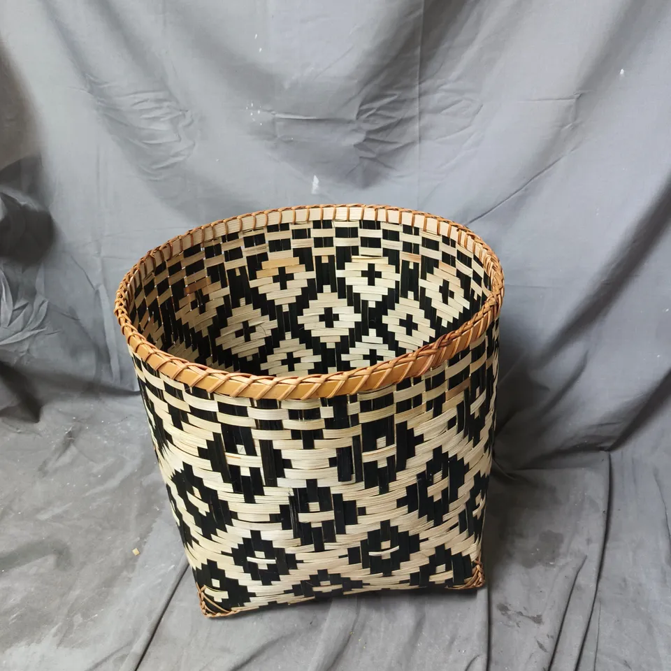 BAMBOO BASKET 