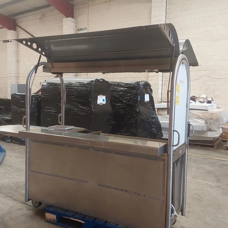 TANK STAINLESS STEEL MOBILE FOOD AND DRINK CATERING STATION