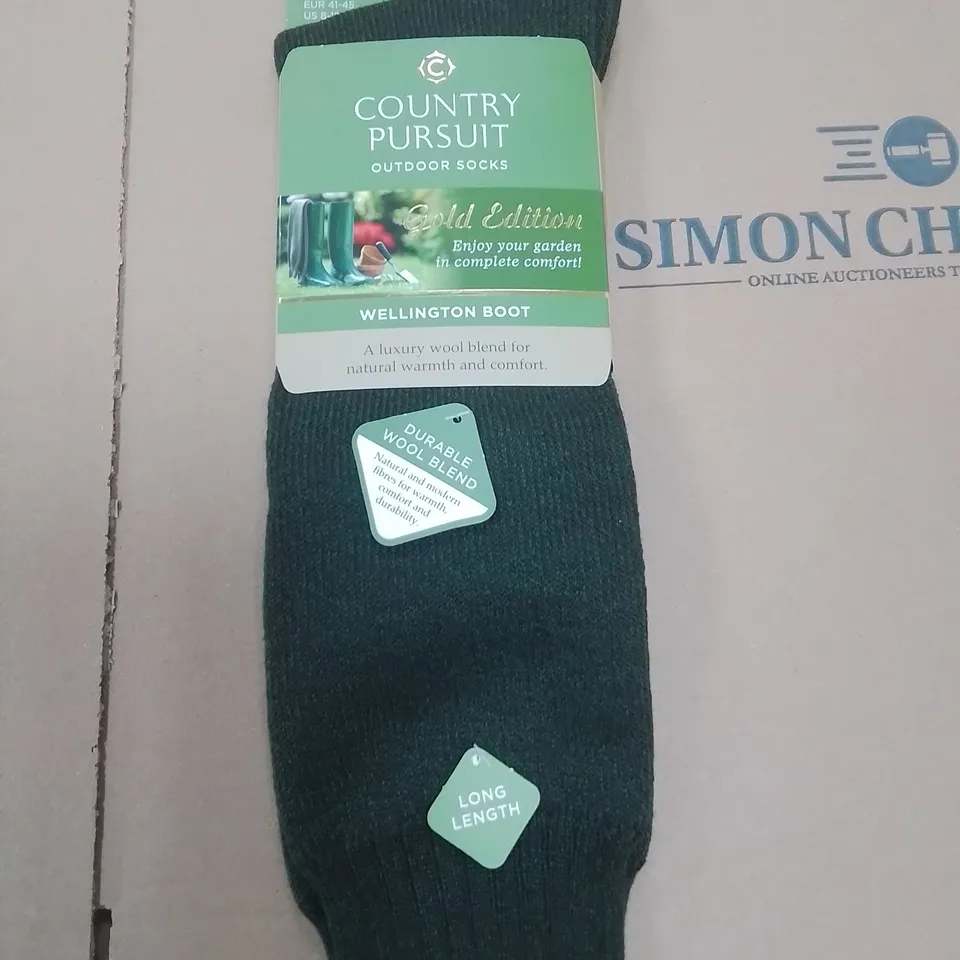 COULD TRY PURSUIT OUTDOOR SOCKS - UK 7-11