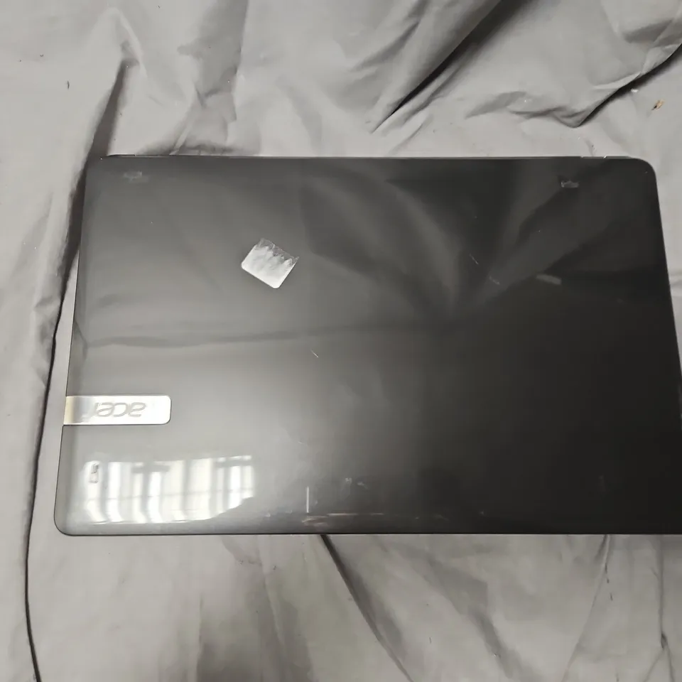 ACER TRAVELMATE P253-M LAPTOP