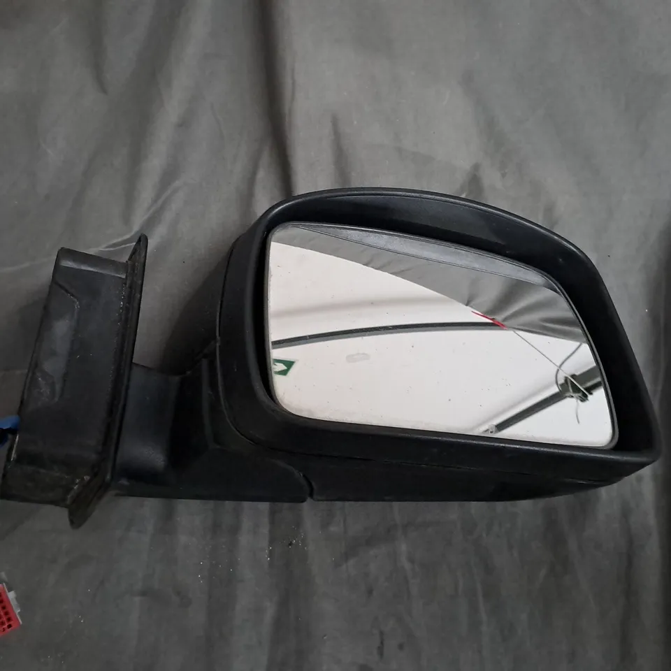 LAND ROVER SIDE MIRROR 