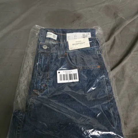 BAGGED ABERCROMBIE AND FITCH MID RISE BOOTCUT JEANS  - SIZE 27