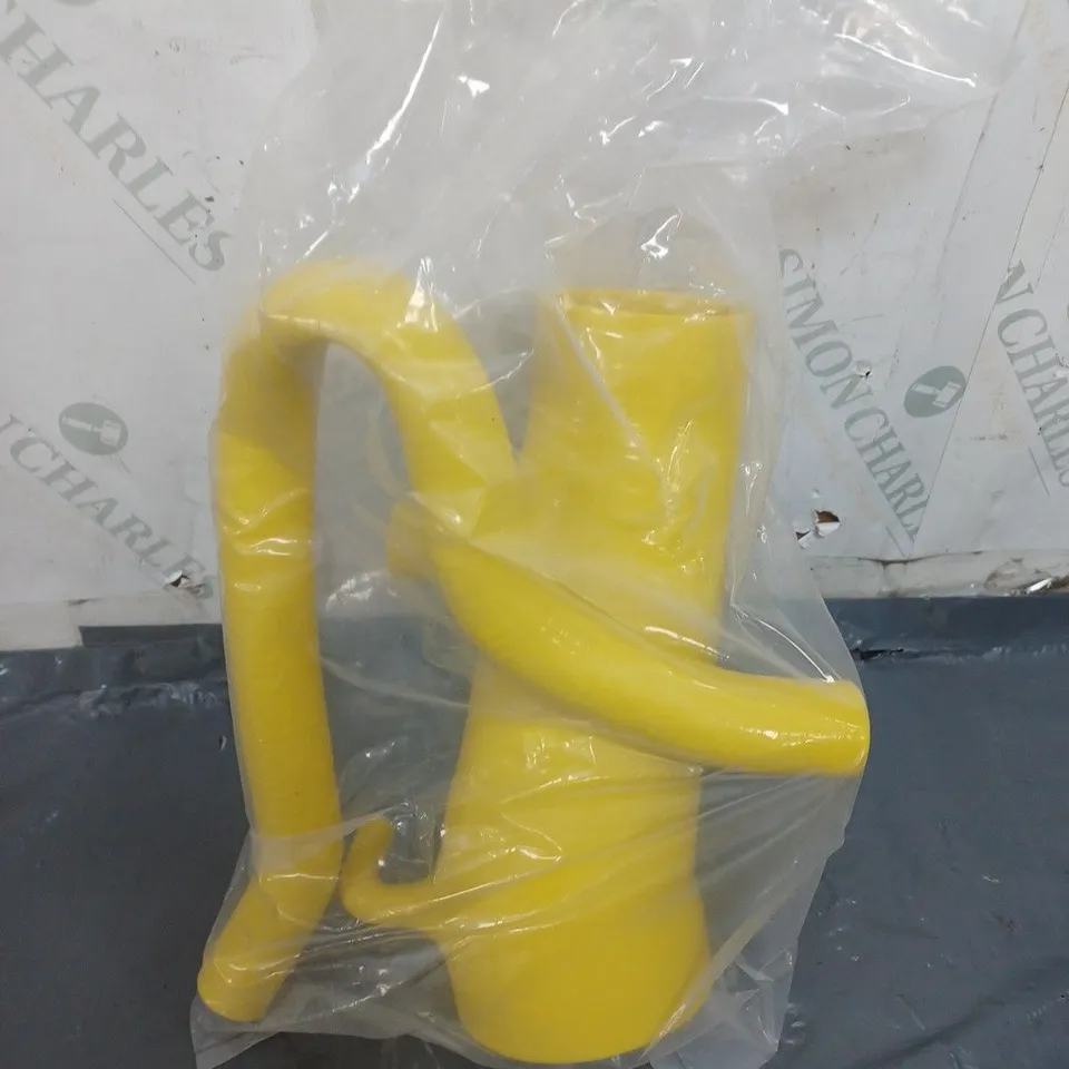 YELLOW BOOST INTER COOLER HOSE 