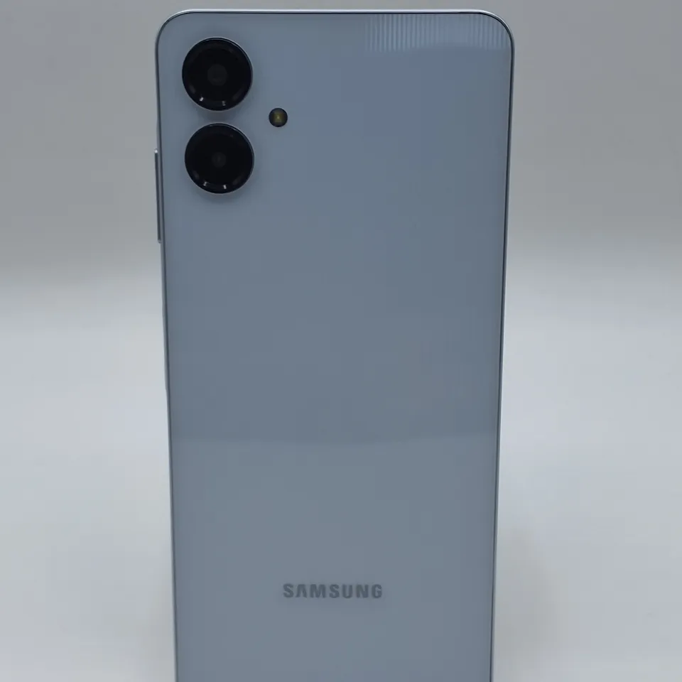 BOXED SAMSUNG GALAXY A06 4GB/64GB IN LIGHT BLUE - SM-A065F