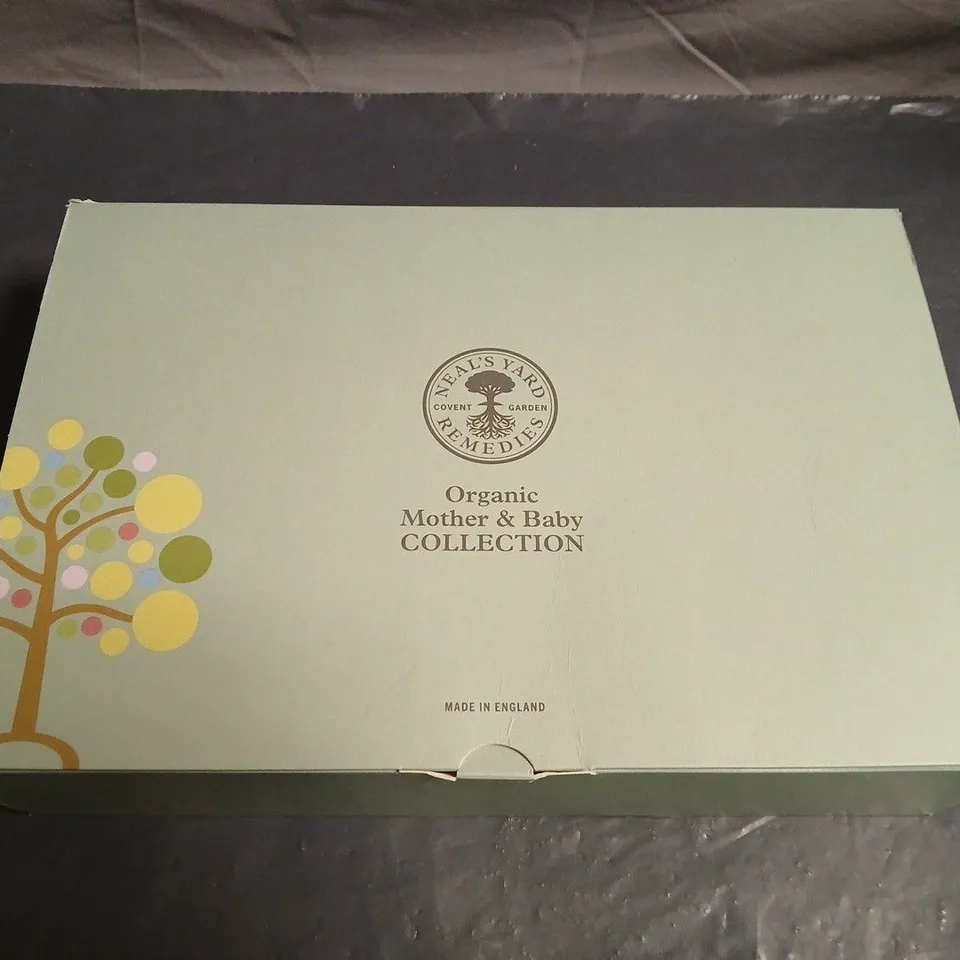 NEAL'S YARD REMEDIES ORGANIC MOTHER & BABY COLLECTION – BOXED BATH & MASSAGE OILS