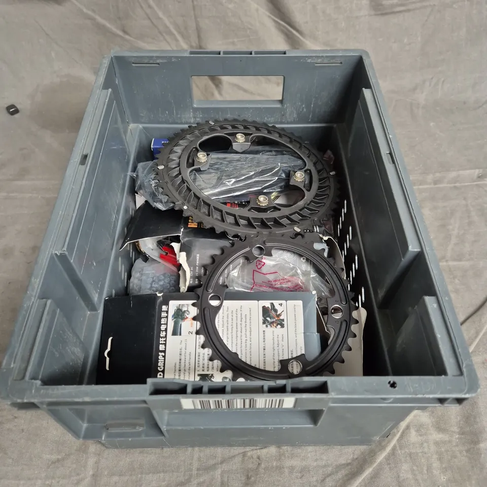 TOTE OF APPROXIMATELY. 15 ASSORTED CAR ITEMS TO INCLUDE BEARINGS , HANDLE BAR COVERS AND HEATED GRIPS 