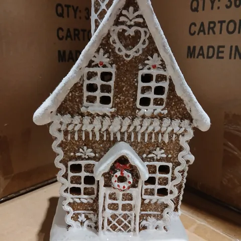 SIX GISELA GRAHAM LONDON WHITE CERAMIC DECORATIVE HOUSE ORNAMENT