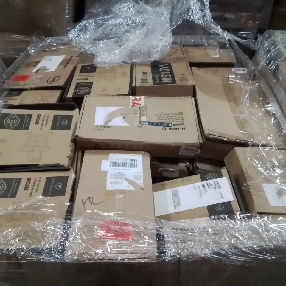 PALLET CONTAINING A LARGE QUANTITY OF TV WALL MOUNT BRACKETS