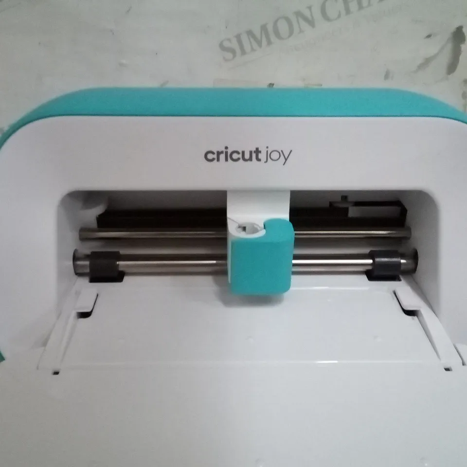 BOXED CRICUT JOY COMPACT SMART CUTTING MACHINE 