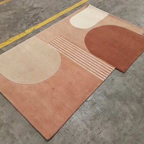 QUALITY DESIGNER AREA RUG - APPROXIMATELY 237CM X 150CM