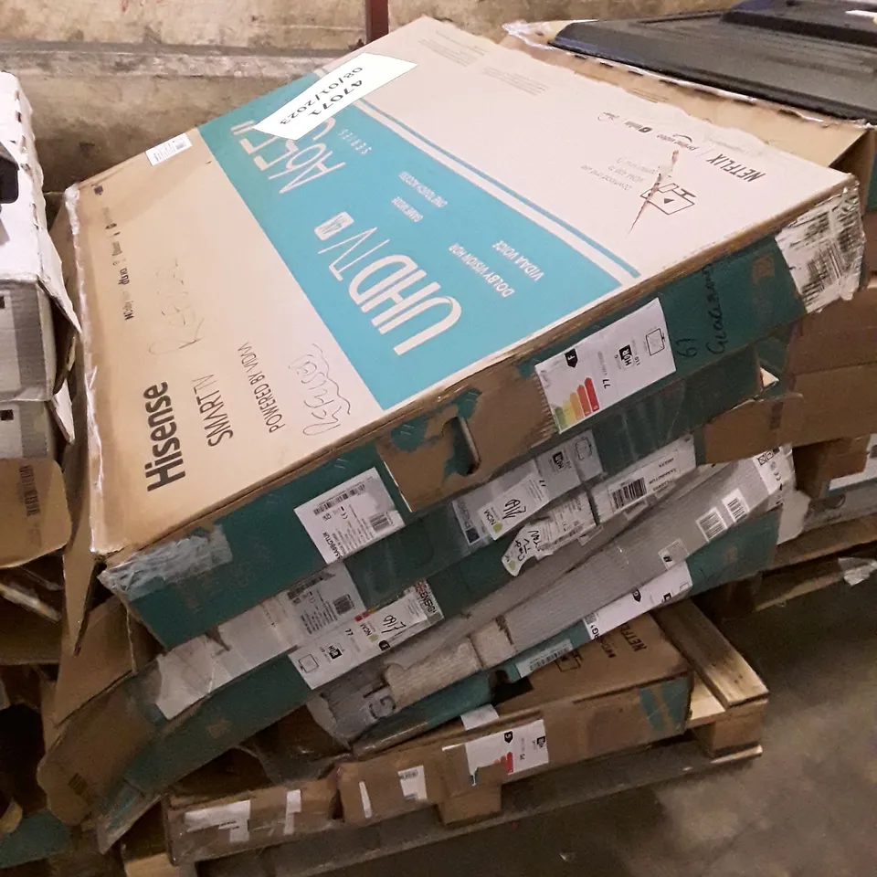 PALLET CONTAINING APPROXIMATELY 7 ASSORTED BOXED TVS