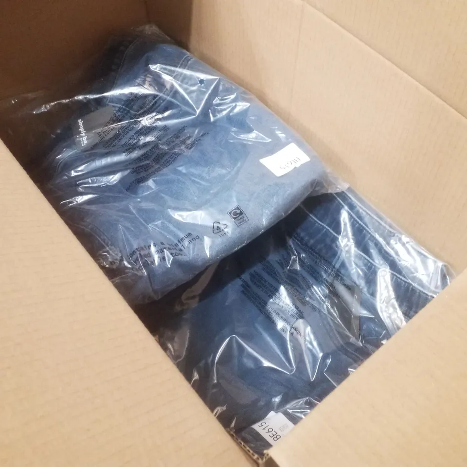 BOX CONTAINING APPROXIMATELY 9 BRAND NEW SIMPLY BE COSY MID WASH SKINNY JEANS - SIZE 28L