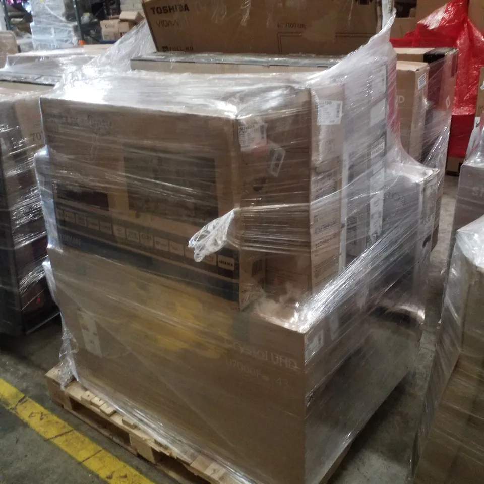 PALLET CONTAINING APPROXIMATELY 14 ASSORTED DAMAGED TVS