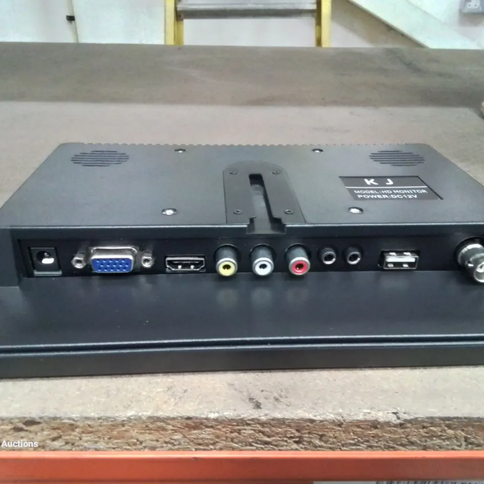 A BOXED TFT-LED MONITOR WITH AV PORTS 