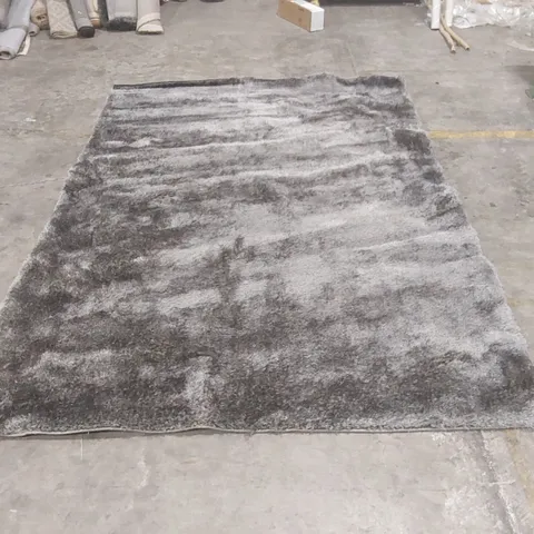 QUALITY DESIGNER RUG - APPROXIMATELY 285 x 198cm