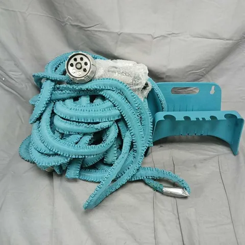 TURQUOISE EXPANDABLE HOSE