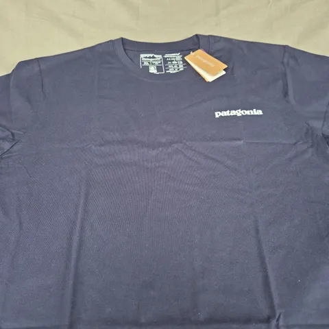 PATAGONIA GRAPHIC TEE SIZE XL