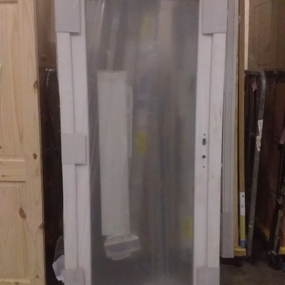 2054MM X 918MM PVCU GLASS PANNEL EXTERIOR DOOR (GLASS SHATTERED)