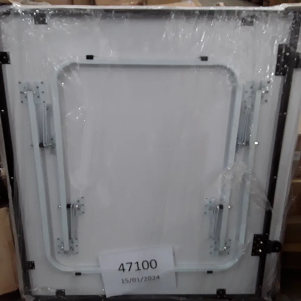 JUNIOR FOLDING SPORTS TABLE