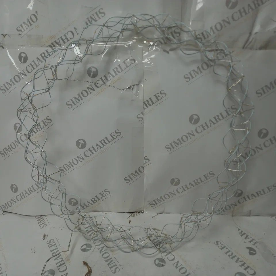 KELLY HOPPEN WHITE LIGHT UP WREATH