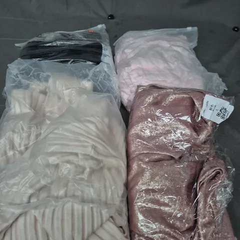 APPROXIMATELY 25 ASSORTED CLOTHING AND FASHION PRODUCTS IN VARIOUS STYLES AND SIZES - COLLECTION ONLY