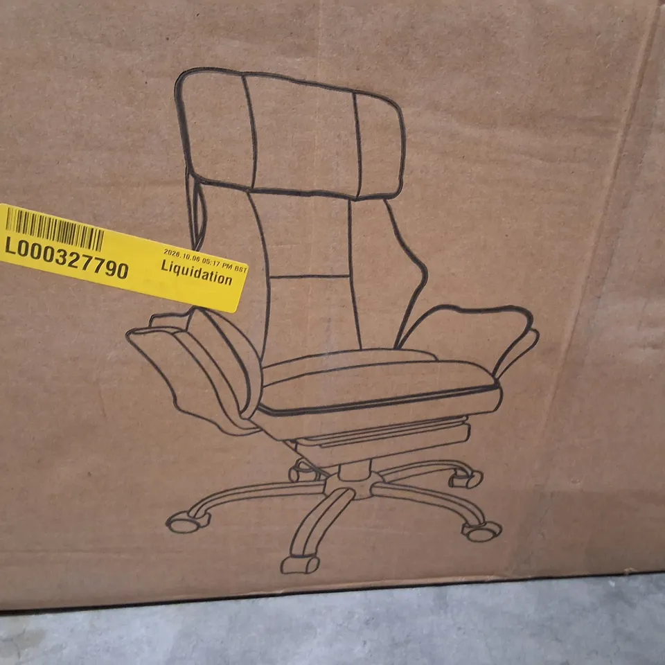 BOXED OFFICE CHAIR - WHITE FAUX FUR