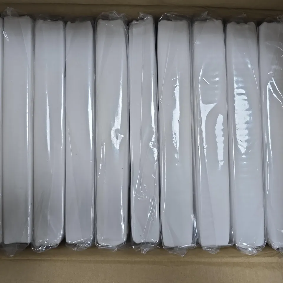 10 HOTEL COLLECTION DOUBLE DUVET COVERS IN WHITE - COLLECTION ONLY
