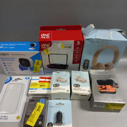 APPROXIMATELY 25 ASSORTED ELECTRICAL PRODUCTS TO INCLUDE HOME SECURITY WIFI CAMERA, PROTECTIVE PHONE CASES, HEADPHONES ETC