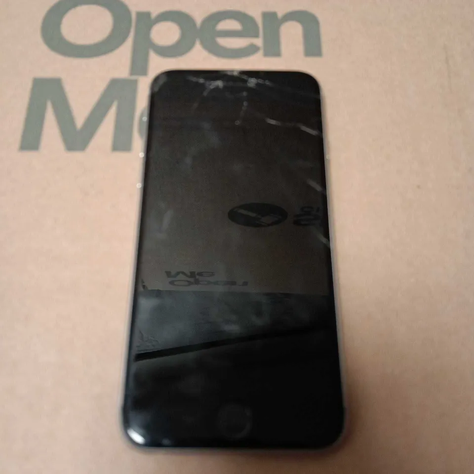 APPLE IPHONE 6s (A1688)