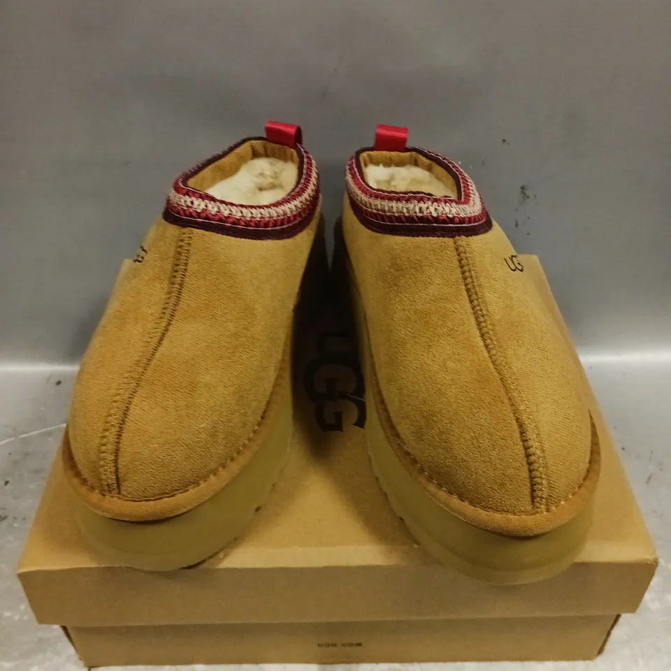 BOXED PAIR OF UGG SLIP ON SHOES IN TAN - 5