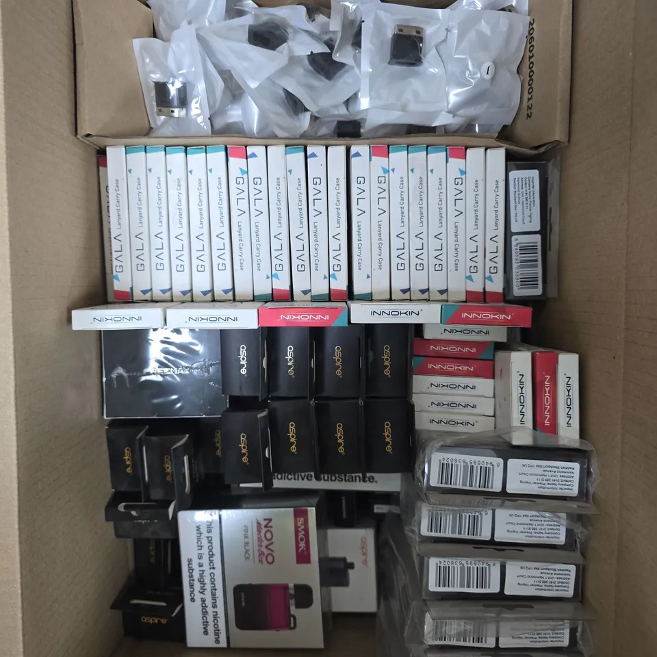 APPROXIMATELY 60 ASSORTED VAPES, E-CIGARETTES & ACCESSORIES TO INCLUDE GALA, ASPIRE, FREEMAX ETC 