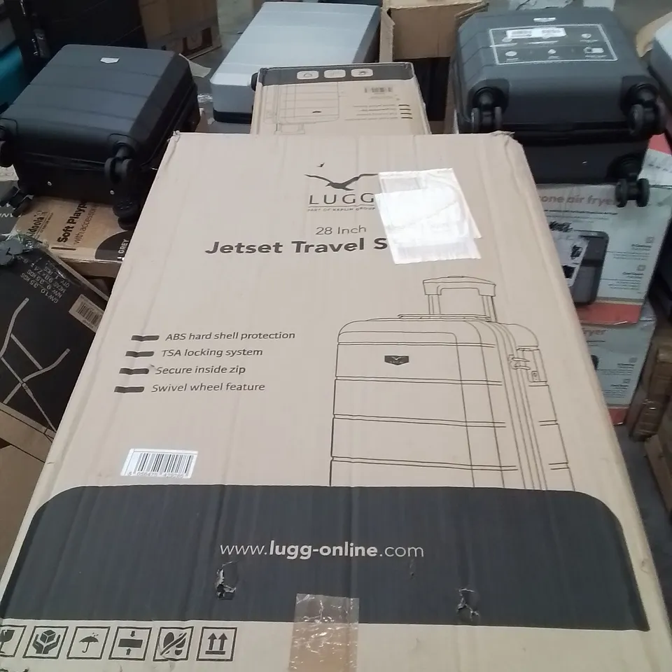 BOXED LUGG 28INCH JETSET TRAVEL SUITCASE 