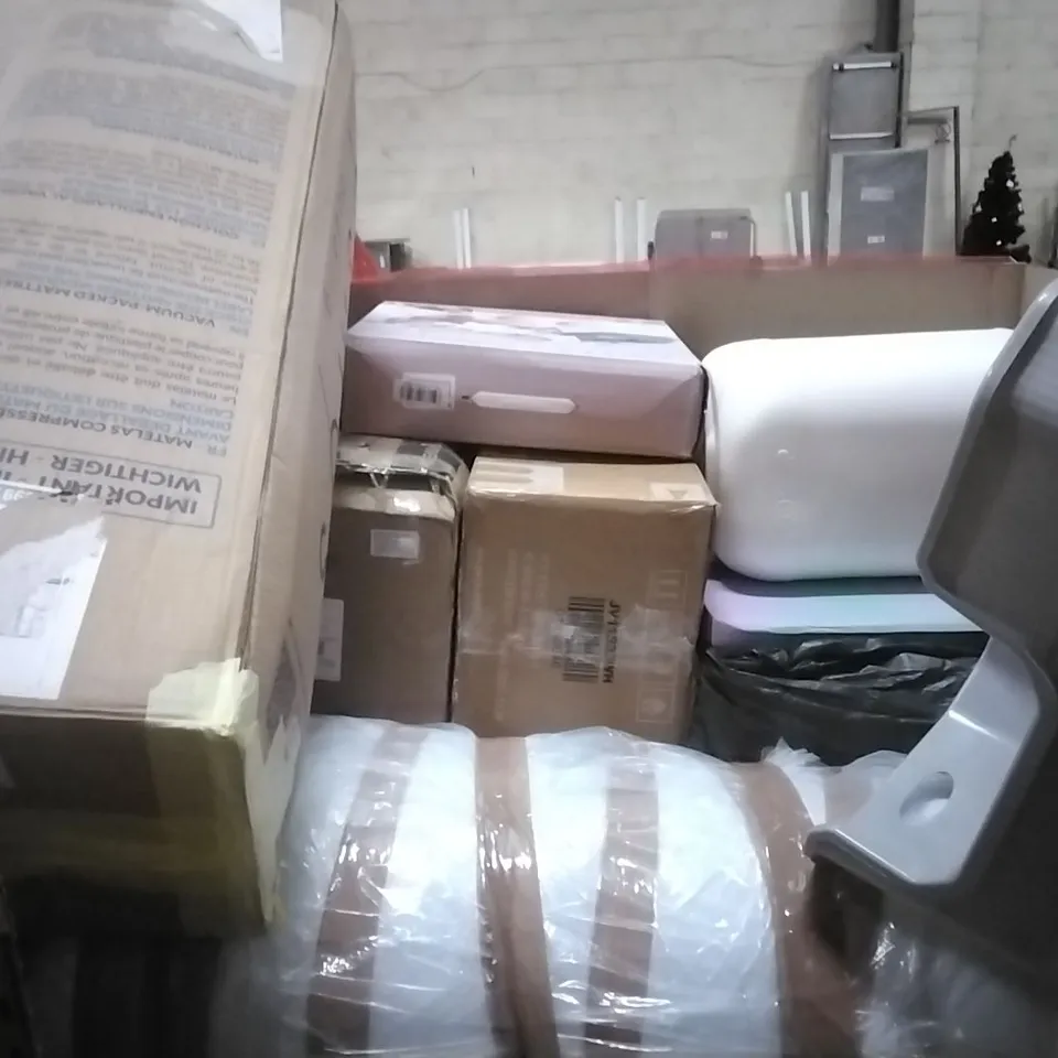 PALLET OF HOUSEHOLD ITEMS TO INCLUDE 6FT CHRISTMAS TREE, 2IN1 OIL DISPENSER AND SPRAYER, SCOOTER,KNITTING MACHINE AND OTHER ASSORTED ITEMS...