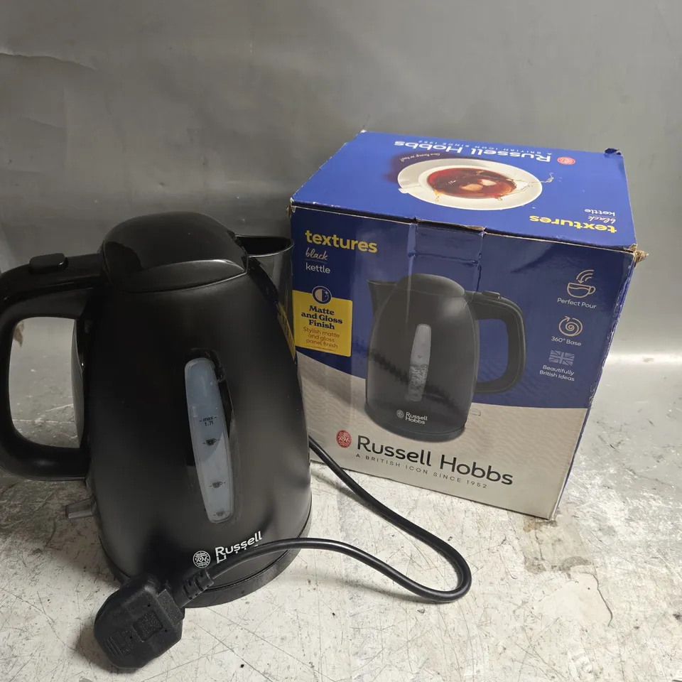 BOXED RUSSELL HOBBS TEXTURES BLACK KETTLE 