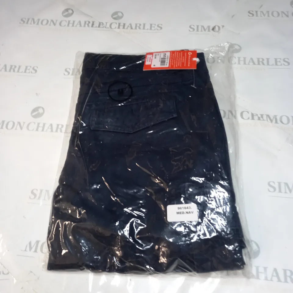 BAGGED SOULCAL AND CO UTILITY SHORTS SIZE M
