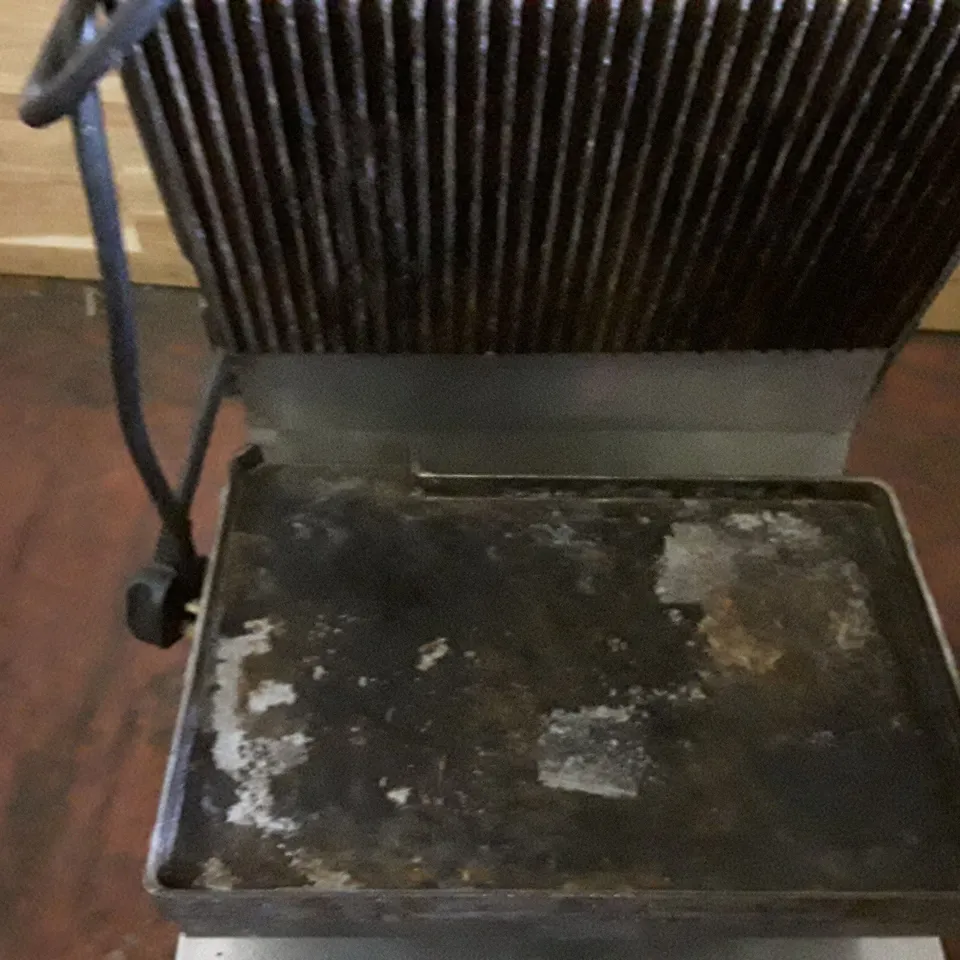 ROWLETT RUTLAND RE-100 CONTACT GRILL