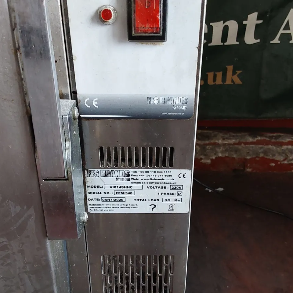 VIZU VI014SHHC MINI HUMIDIFIED HOLDING CABINET