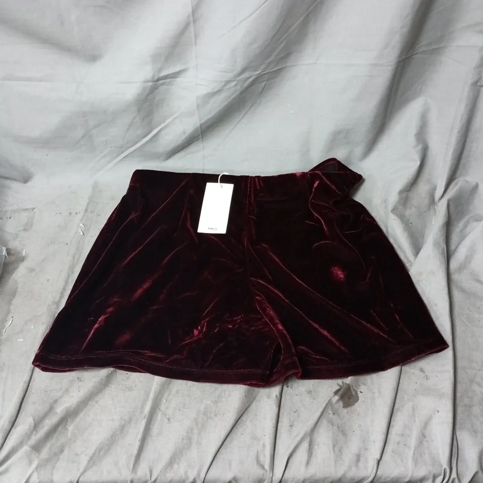MANGO WOMAN VELVET SHORTS – BURGUNDY, UK L