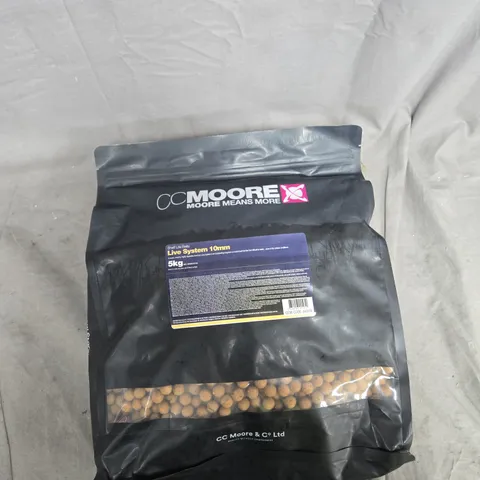 CC MOORE LIVE SYSTEM 10MM FISHING PELLETS 5KG