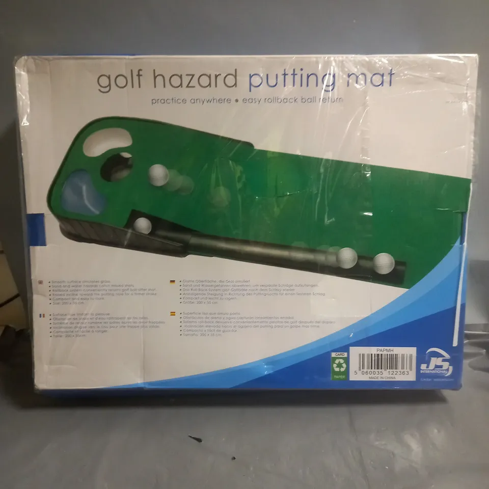 BOXED GOLF HAZARD PUTTING MAT 