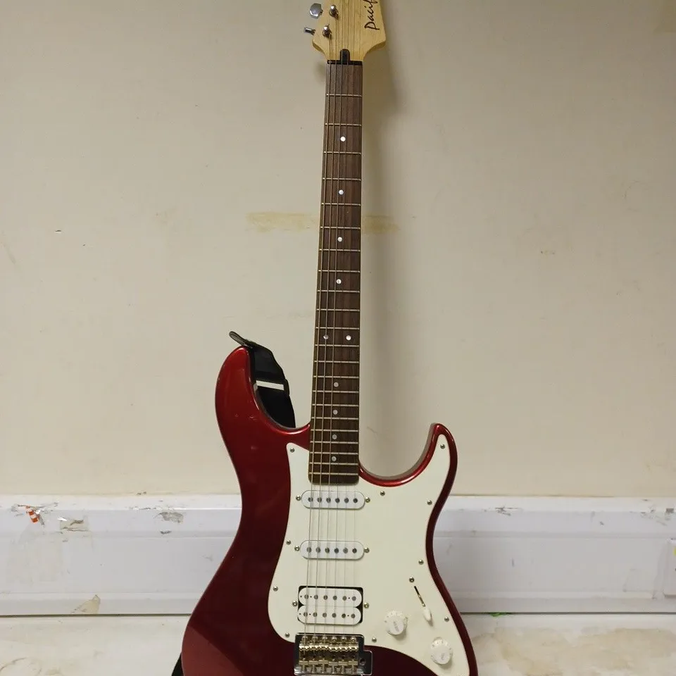 YAMAHA PACIFICA GUITAR - COLLECTION ONLY.