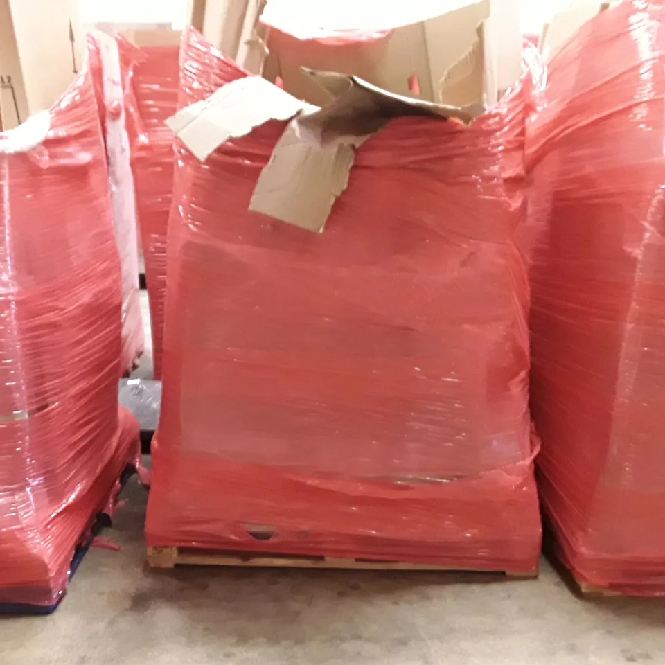 PALLET TO CONTAIN AN ASSORTMENT OF HOUSEHOLD ITEMS TO INCLUDE CHRISTMAS TREE, BATH MATTS AND SHOE RACKS ECT
